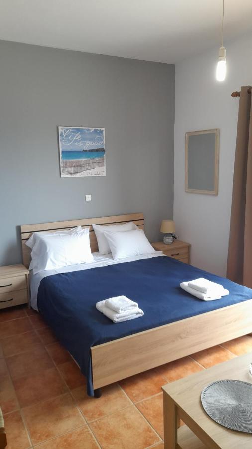 Appartement Στούντιο Με Θέα Τη Θάλασσα à Itea Extérieur photo