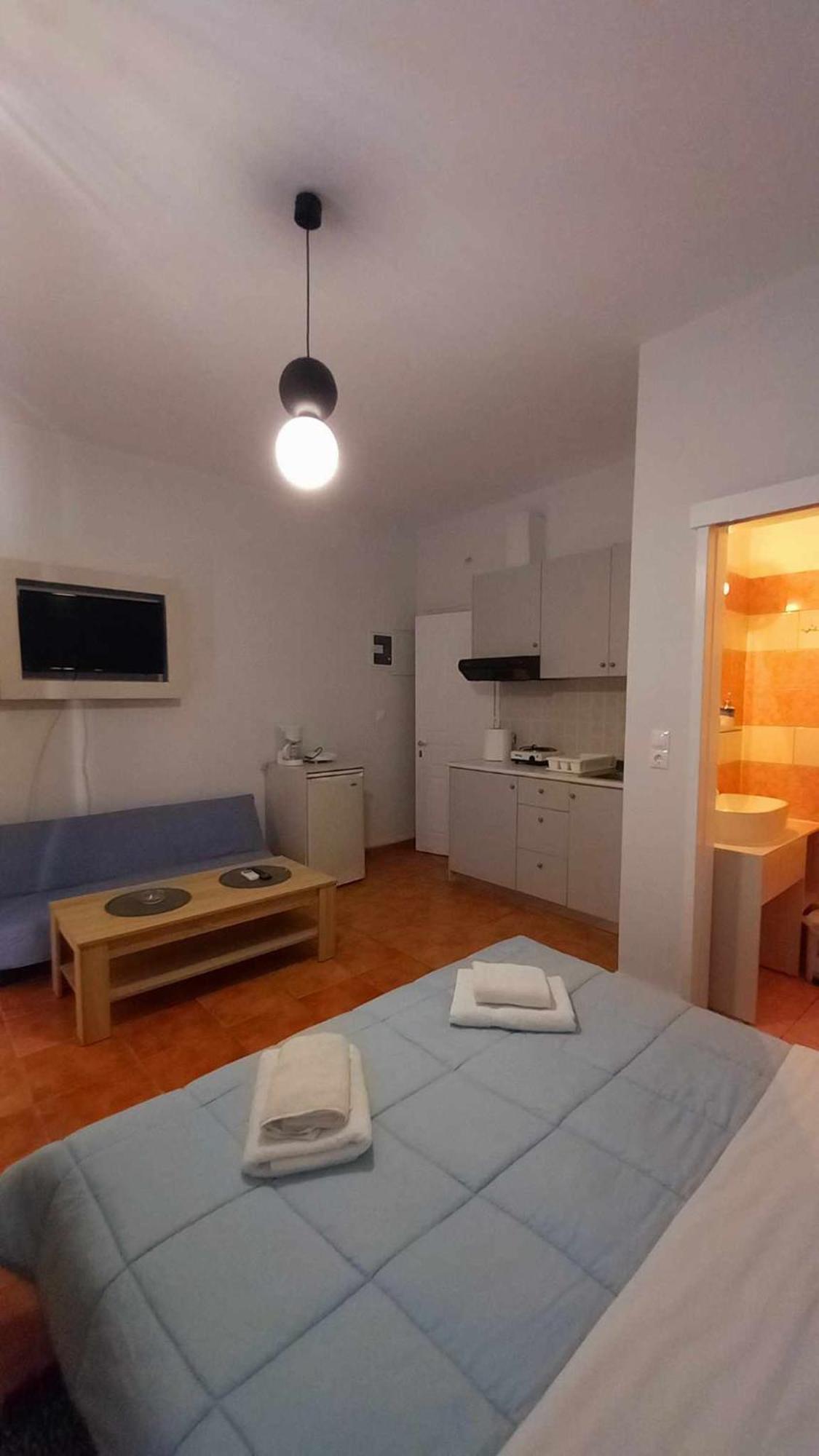 Appartement Στούντιο Με Θέα Τη Θάλασσα à Itea Extérieur photo